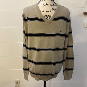 Tommy Hilfiger Sweater, Large